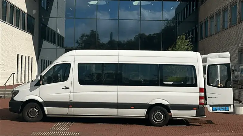 Rolstoelbus voor vervoer vanuit Laren